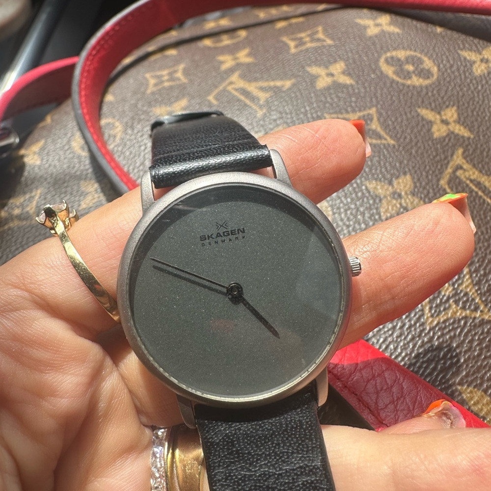 Skagen Black and Silver Minimalist Leather Strap Watch